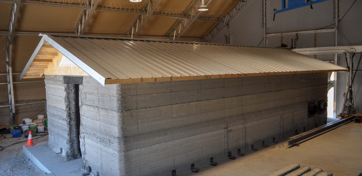 Mobile concrete printer can build housing in hours